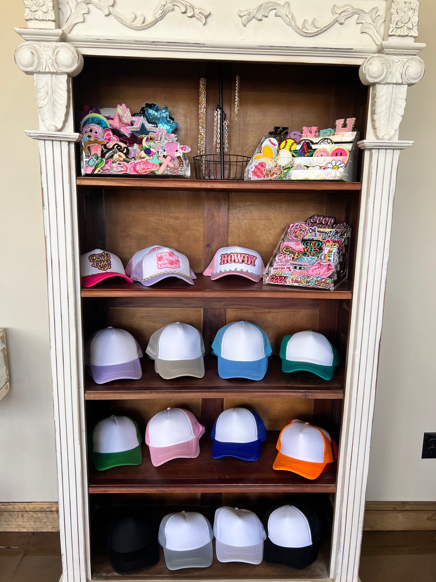 Build your own "AMAZING" hat